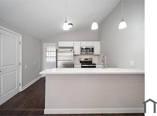 976 McKay Dr SE — Photo 14