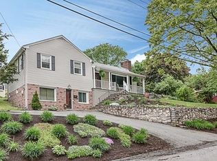 7 Priscilla Ln, Winchester, MA 01890