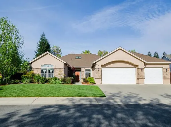 4516 Yellowstone Dr, Redding, CA 96002