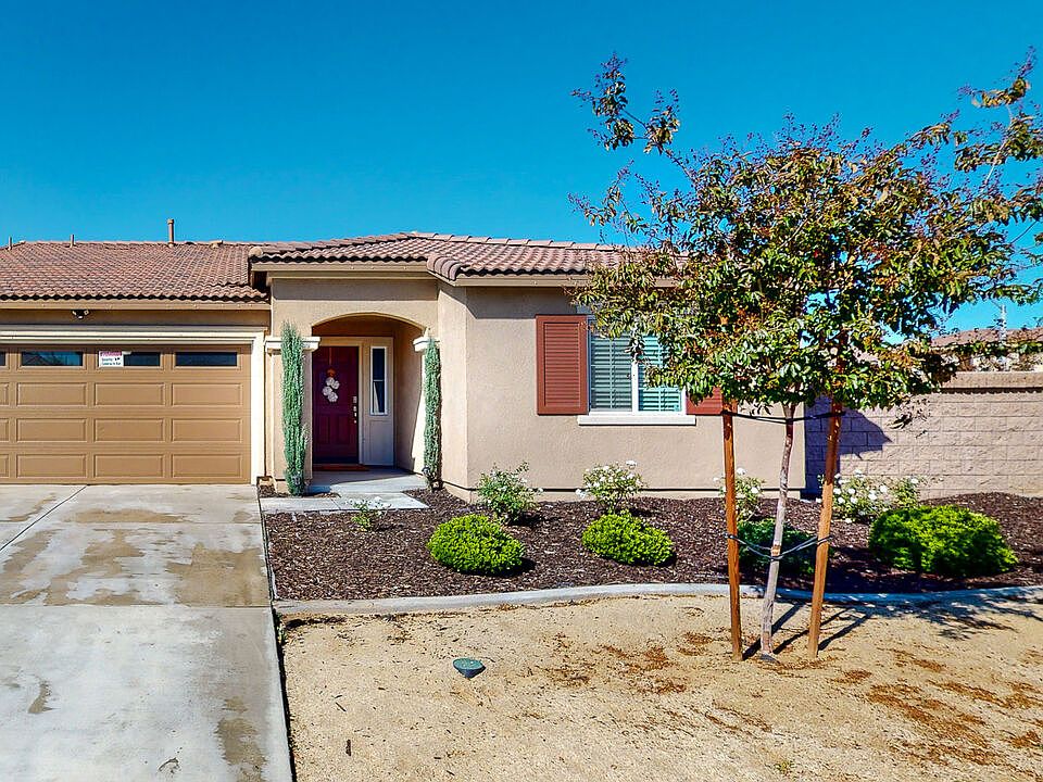1st image of 860 Salinger Pl