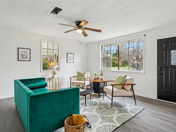 2nd image of 723 Avenue K