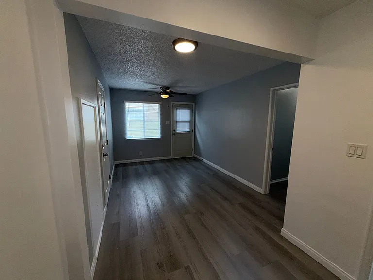 2221 Faust Ave — Photo 7
