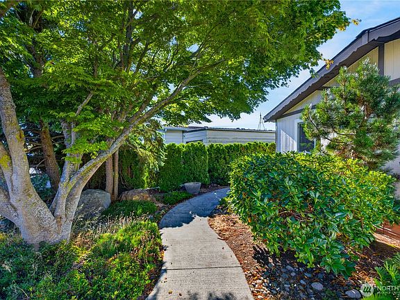 3rd image of 2204 Bane Place