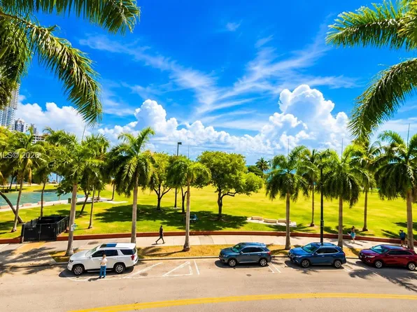 1900 N Bayshore Dr APT 504, Miami, FL 33132