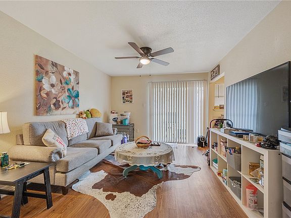3rd image of 4205 Boyett St #A-d
