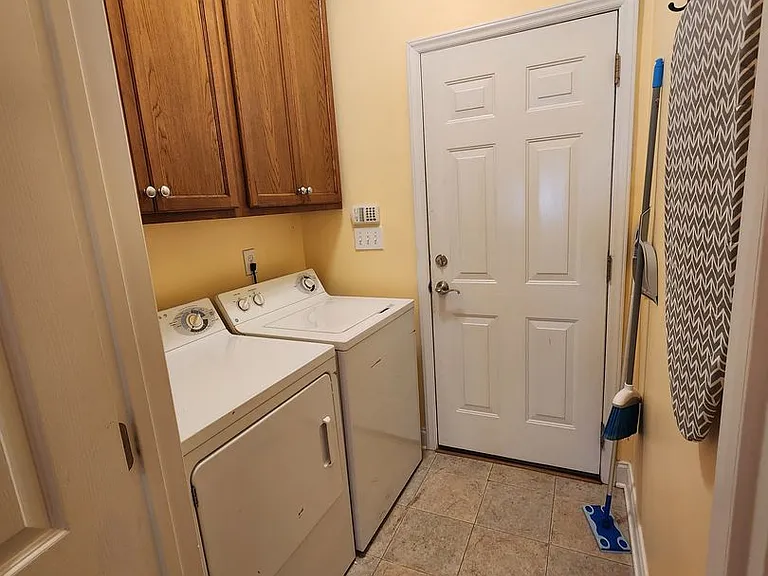 3011 Wetherby Ct — Photo 13