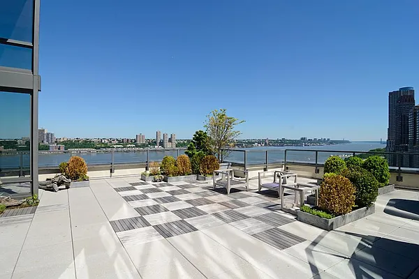 Sold by Corcoran | media 27