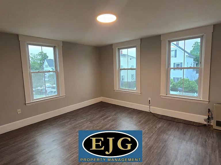 389 Lake Ave #9 — Photo 18