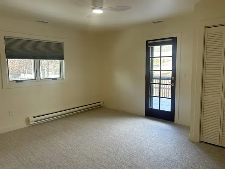 473 Stagecoach Ln — Photo 3