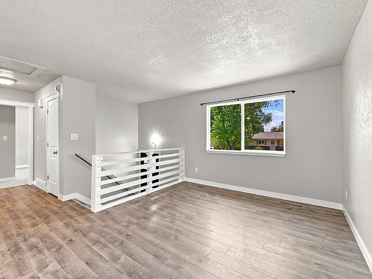 2523 Ember Dr — Photo 6
