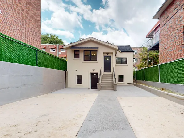 552 East 80th Street image 1 of 25