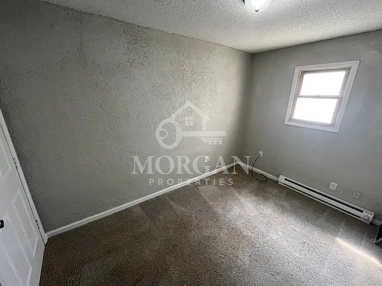 1807 Meridian St #2 — Photo 5
