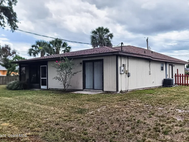 1141 Mast Ct SE — Photo 26
