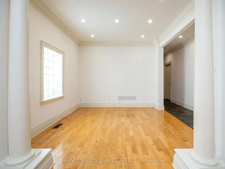 495 Deloraine Ave — Photo 7