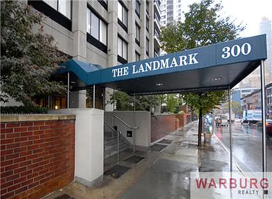 Sold by Warburg | media 17