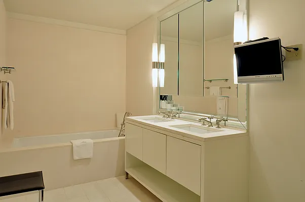 Rented by Compass | media 3