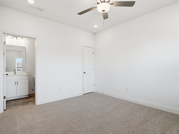 Encore Townhomes Applause 13