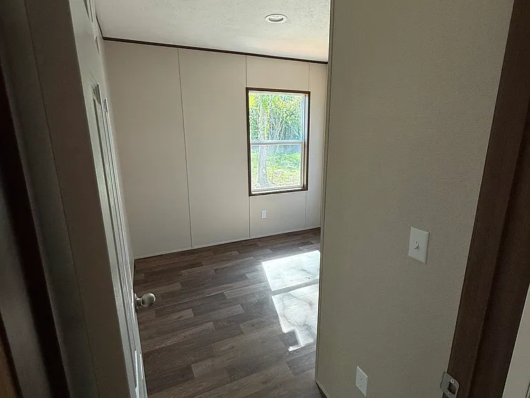 3807 E 6th St — Photo 9