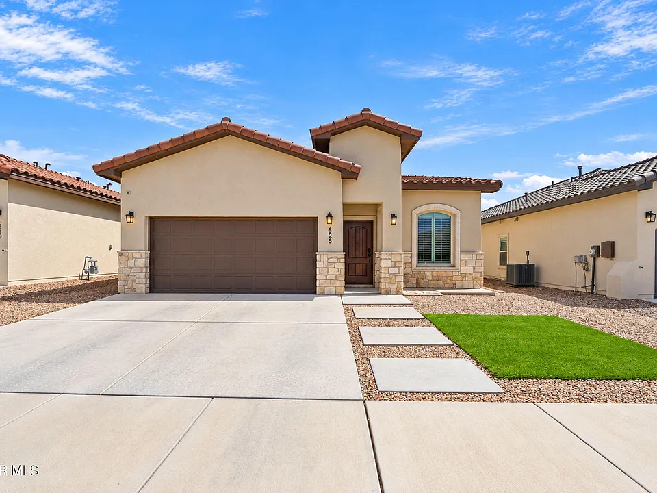 656 Paseo Dulce Ave