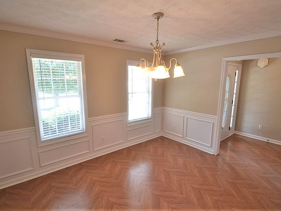 2nd image of 155 Graymist Ln
