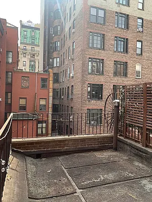 Rented by Douglas Elliman | media 22