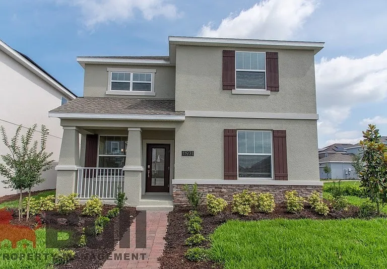 11931 Hometown Pl — Photo 2