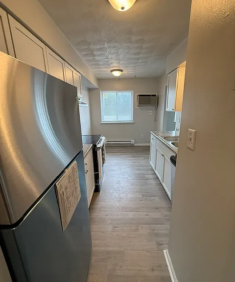 208 W Lansing Rd #8 — Photo 12