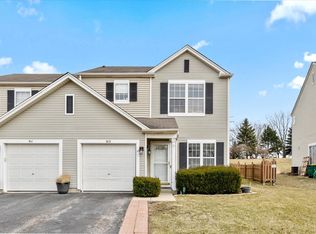 913 E Savannah Dr, Romeoville, IL 60446