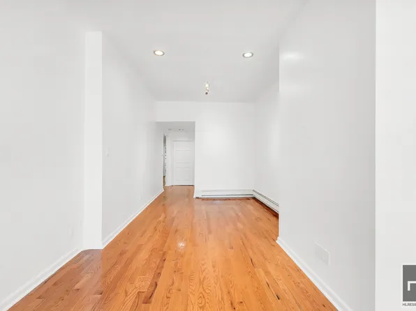 78 Clinton Avenue 1 image 2 of 19