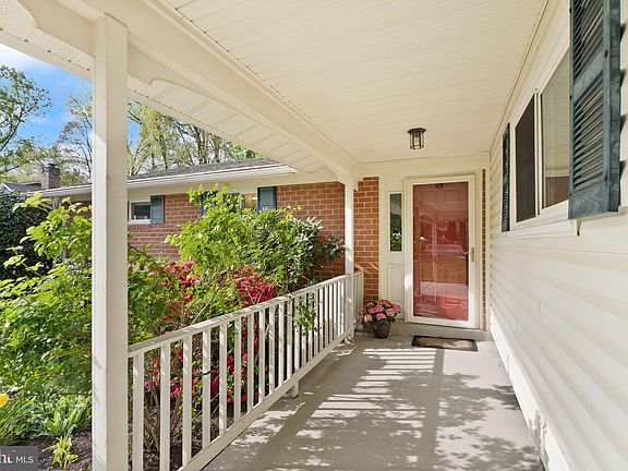 4th image of 5202 Faraday Ct