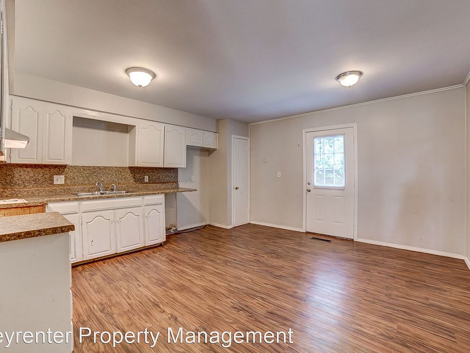 1st image of 2525 E Skelly Dr #10465372