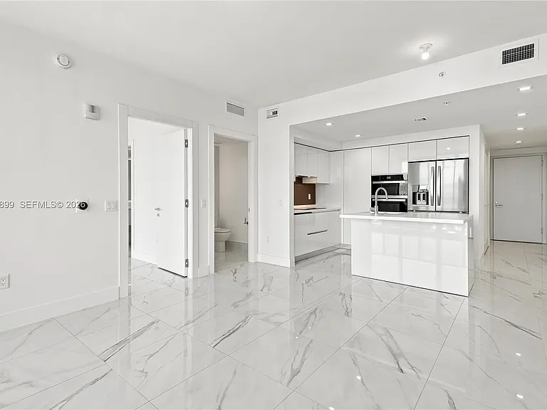 1179 E Hallandale Blvd #302 — Photo 11