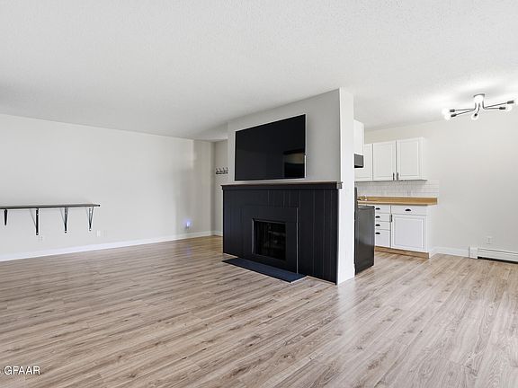5th image of 315 N 51st St APT 12
