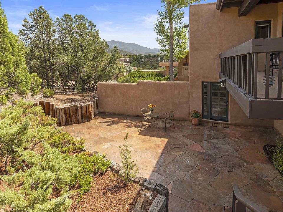 1st image of 868 Camino Del Este