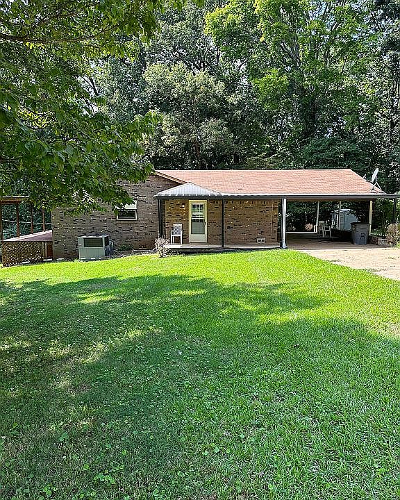 1st image of 515 Aqua Vista Dr