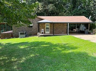 515 Aqua Vista Dr, Killen, AL 35645