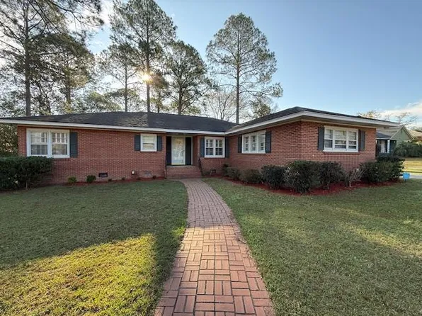 1221 N N Rdg, Tifton, GA 31794