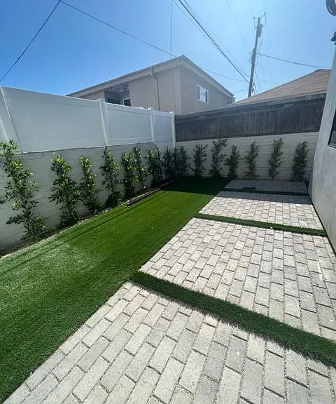 10812 Peach Grove St — Photo 3