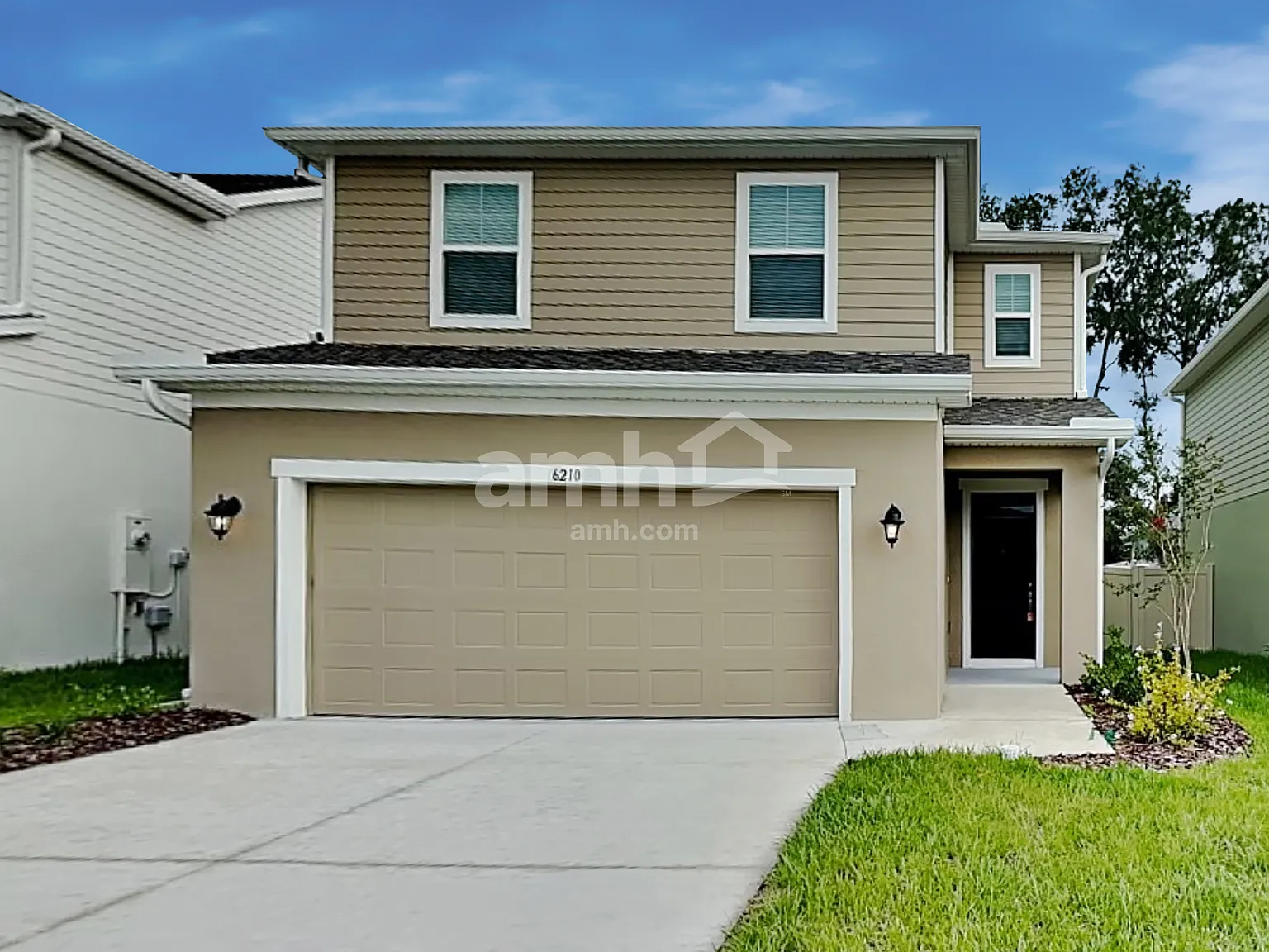 4 bed, 2.5 bath, 1977 sqft, $2,325 — Photo 1