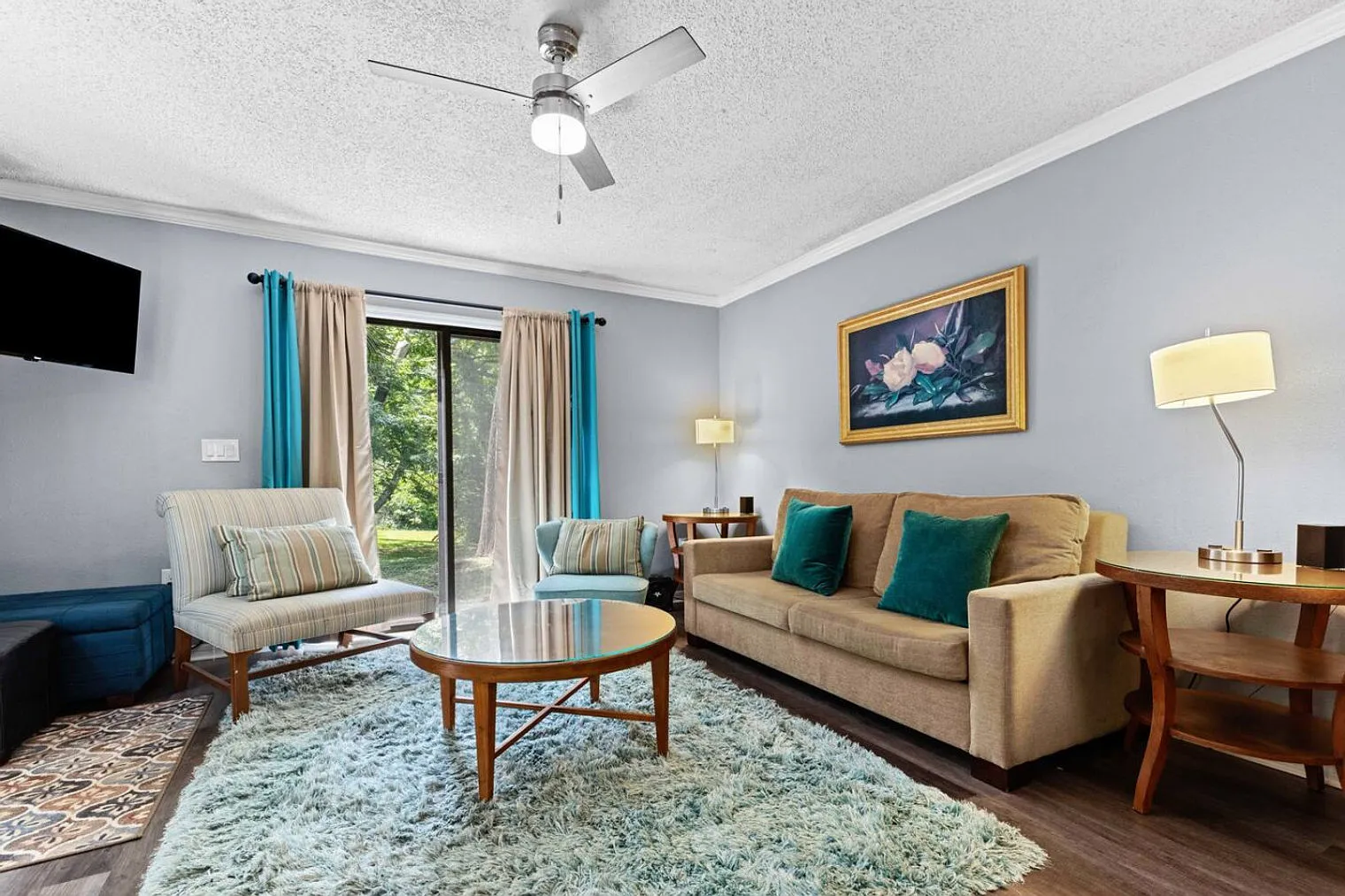 2 bed, 2.0 bath, 990 sqft, $2,786 — Photo 1