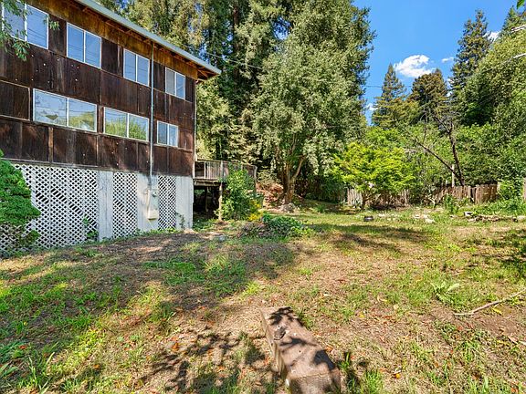 3rd image of 10991 River Road