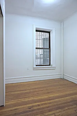 Rented by Metropolitan Equities | media 11