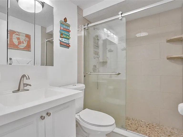 720 Orton Ave #404 — Photo 16