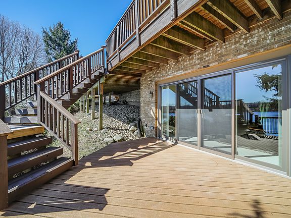 3rd image of 720 Lake Shore Ln