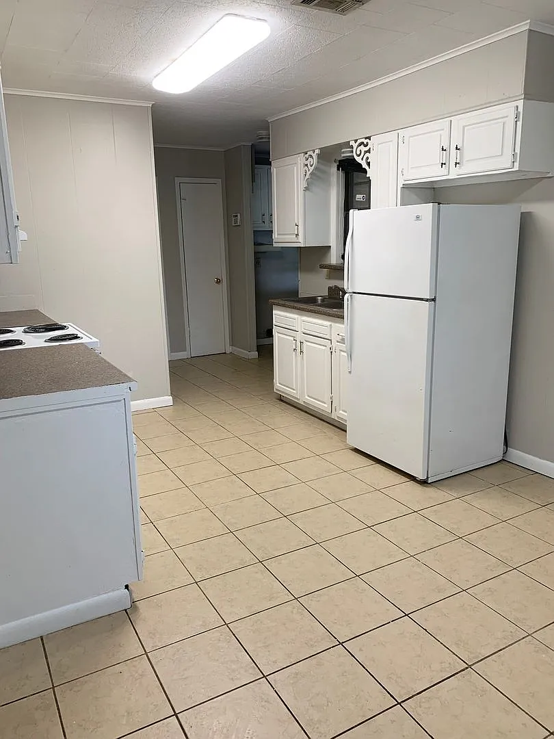 3 Bedroom 1 Bath Home in Carencro — Photo 4