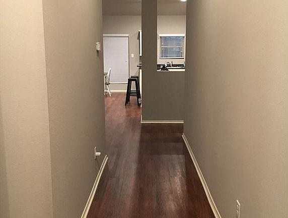 5th image of 15301 Carriker Ct