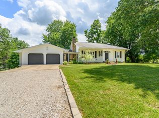 7649 Becks Grove Rd, Freetown, IN 47235