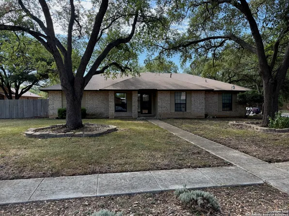 2214 Pebble Crest Cir, San Antonio, TX 78231