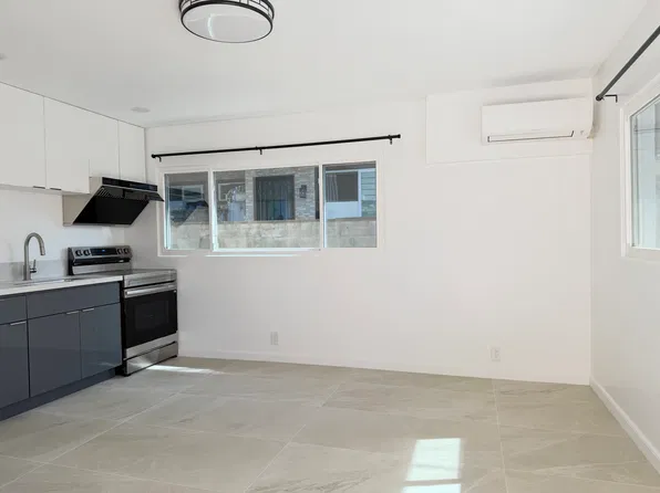 4410 Laakea St, Honolulu, HI 96818