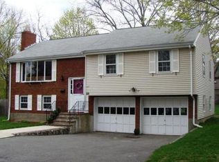 29 Holly Rd, Reading, MA 01867